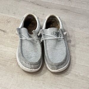 Hey Dudes, men size 8